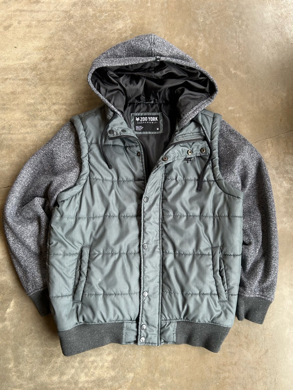 Zoo York Men's Quilted Puffer Jacket in Gray